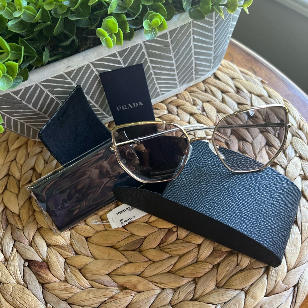 Prada gold frame sunglasses new with tag. - Picture 8 of 8